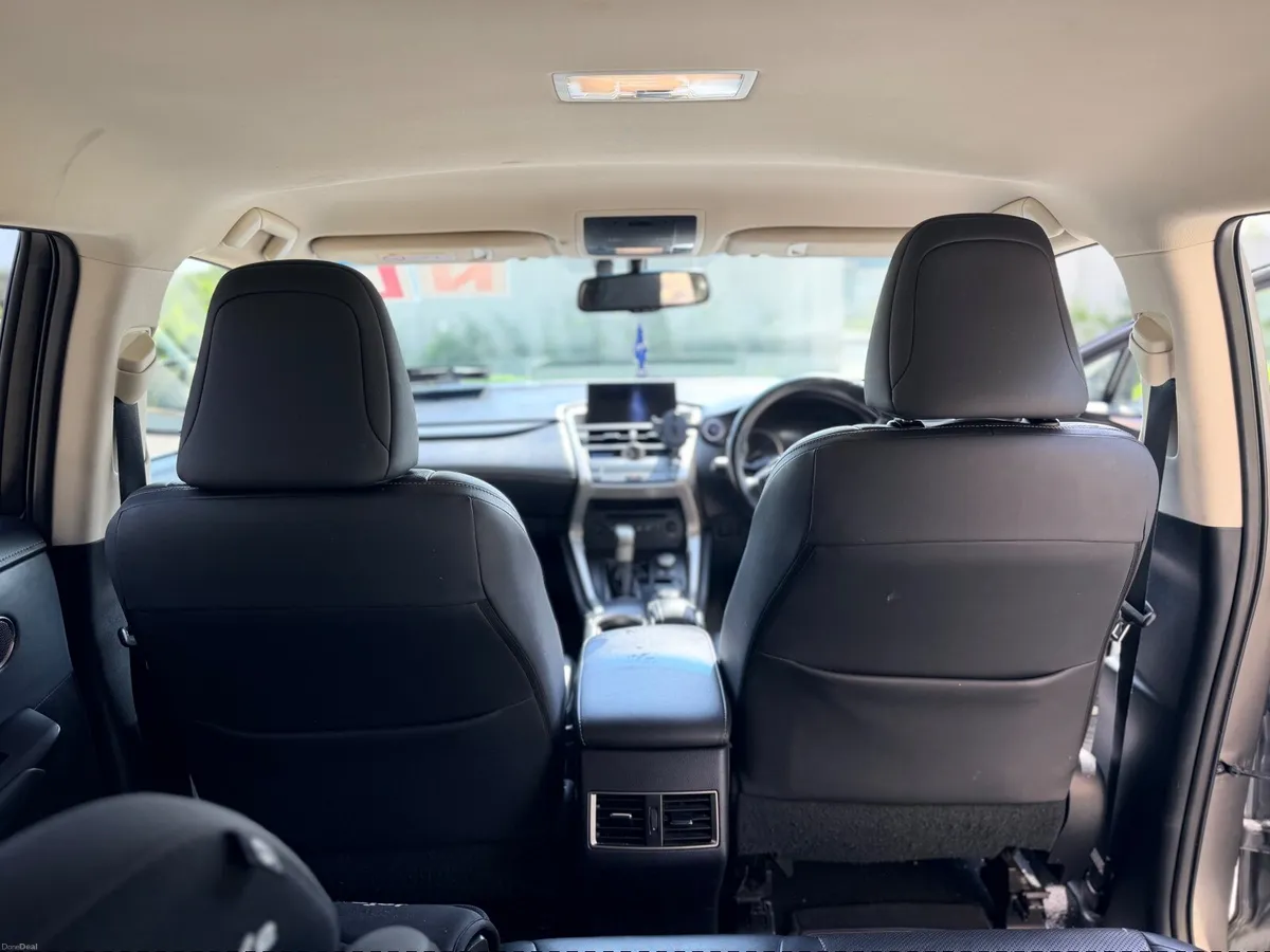 Lexus NX300h 2016 - Image 3