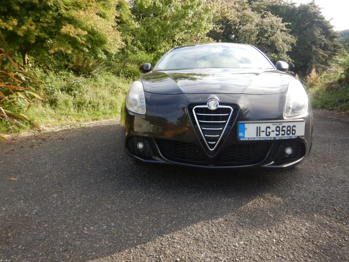 Alfa Romeo Giulietta 2011 - Image 2