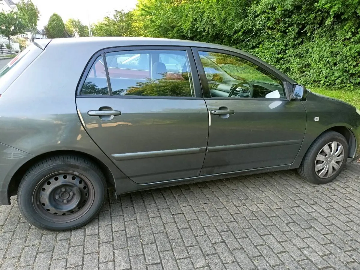 Toyota Corolla - Image 4