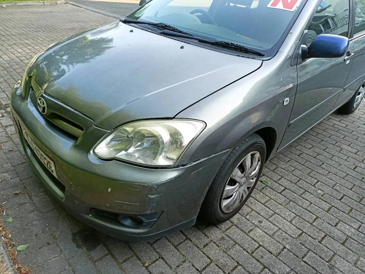 Toyota Corolla - Image 2