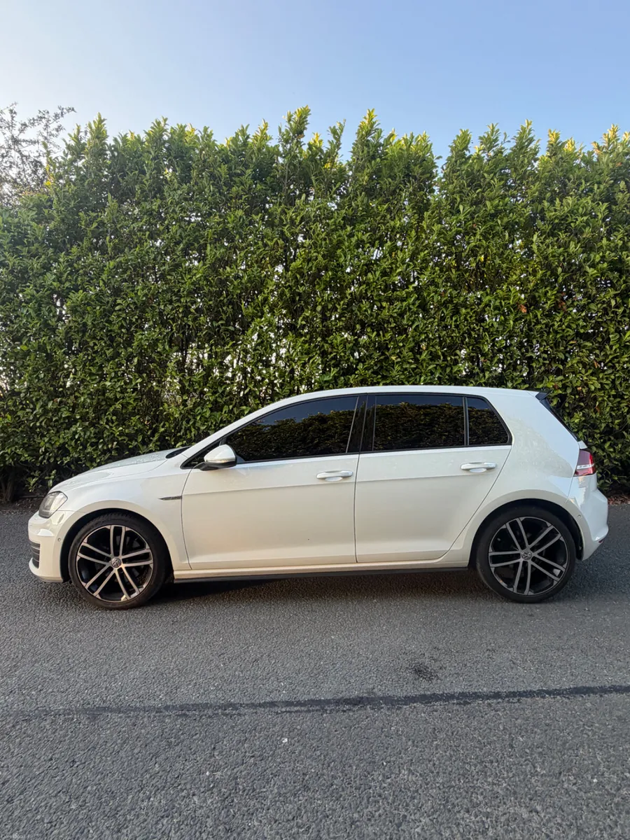 2015 VOLKSWAGEN GOLF GTD DSG - Image 4