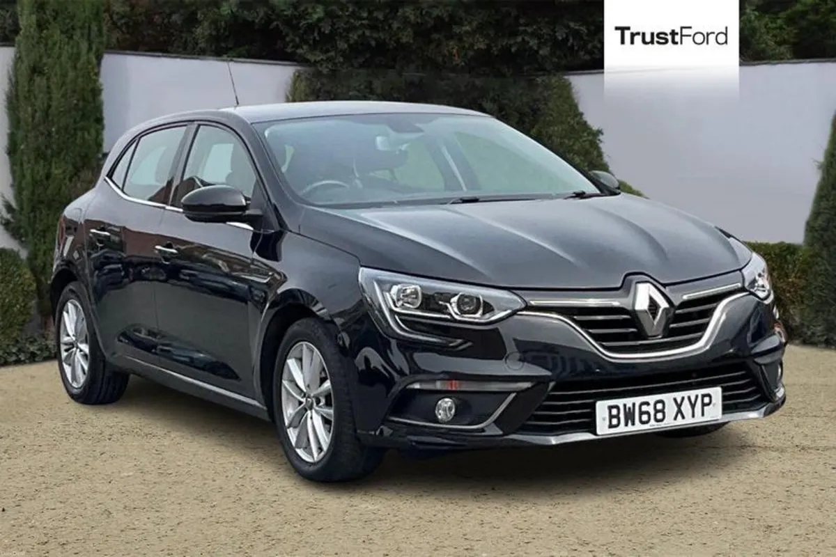 Renault Megane Play - Image 1