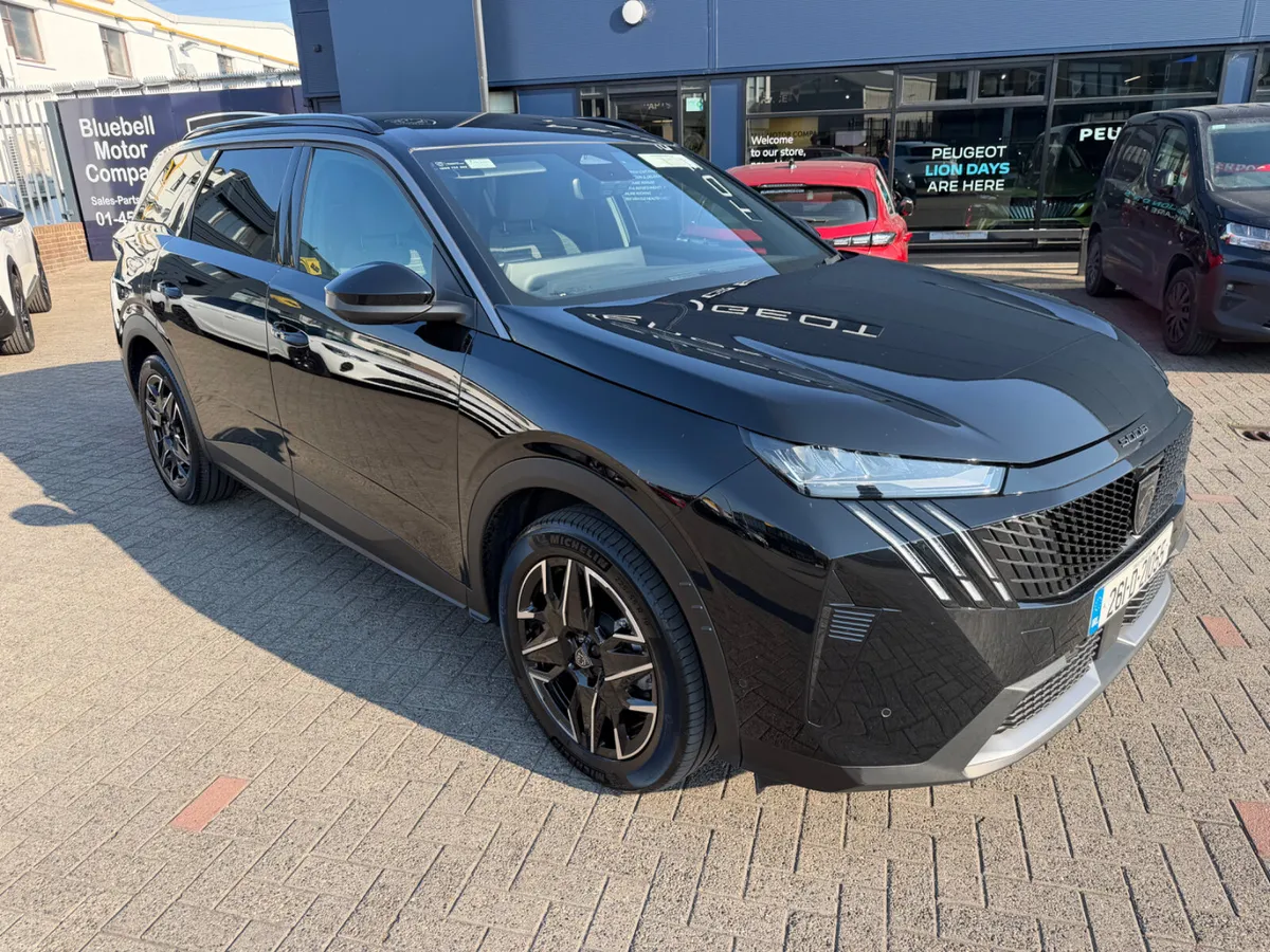 2026 Peugeot 5008 Allure Hybrid Demo - Image 1