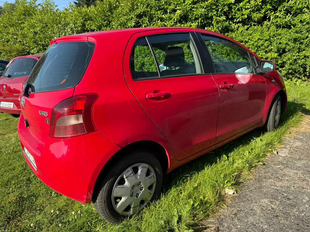 Toyota Yaris 2007 - Image 4