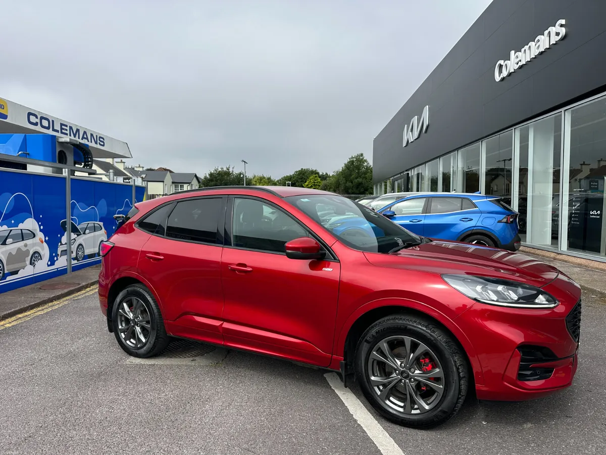 Ford Kuga St-line 2.5 Phev 225hp 2023 (231) - Image 2