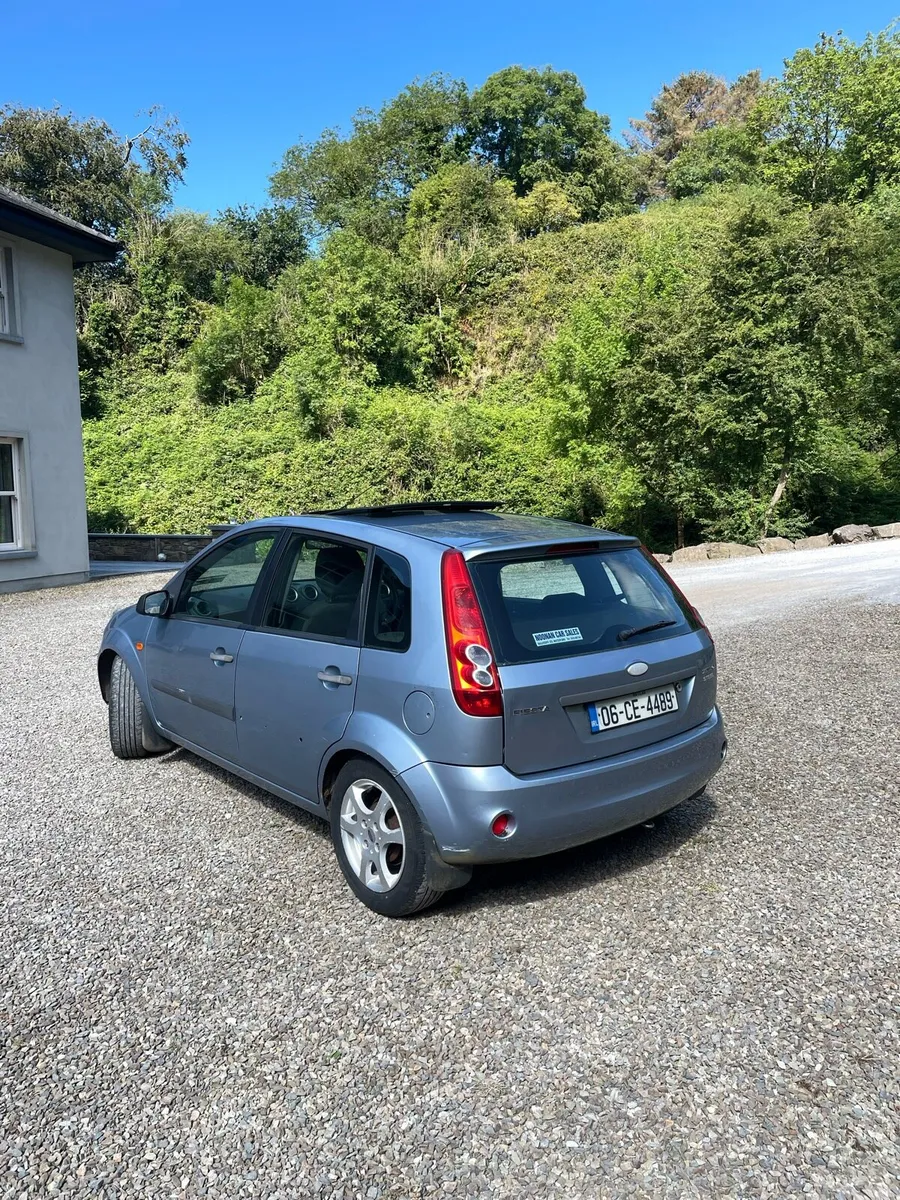 Ford fiesta - Image 3