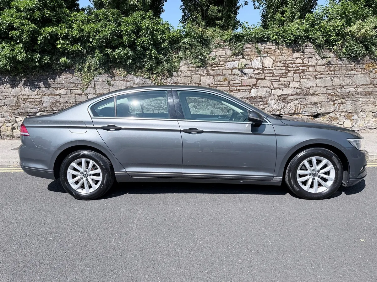 Volkswagen Passat 2.0 DSG TDI NEW NCT 10/2027 - Image 2
