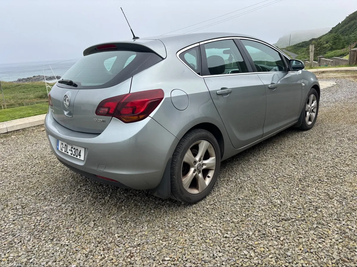 Vauxhall Astra 2012 - Image 4