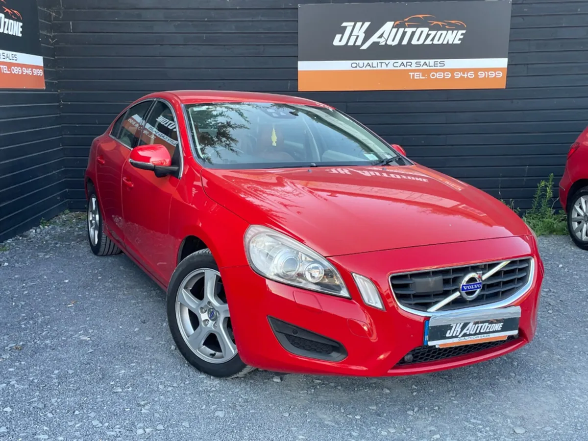 Volvo S60 1.6 AUTO SALOON - Image 1