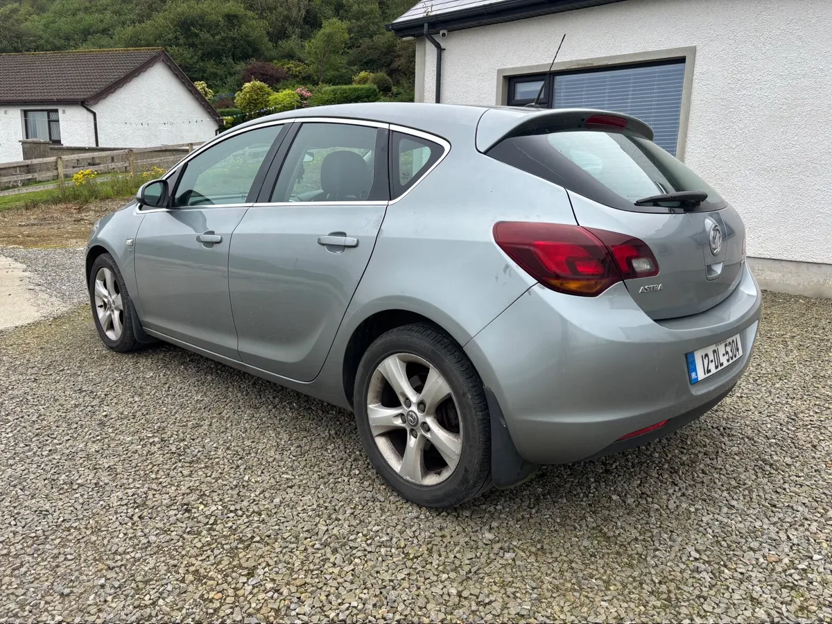 Vauxhall Astra 2012 - Image 5