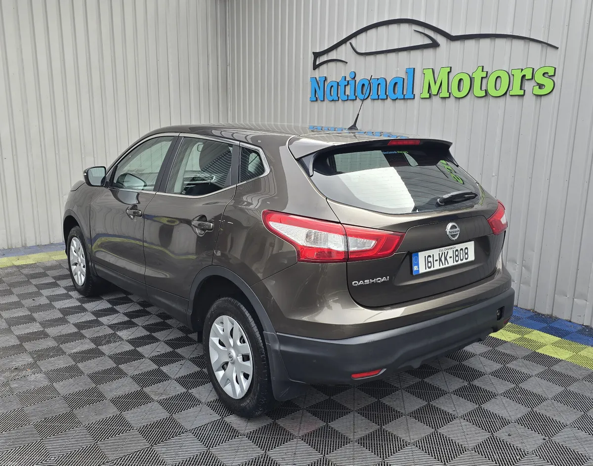 2016 Nissan Qashqai 1.2 XE Petrol - Image 5