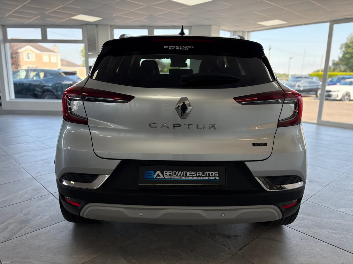 2023 Renault Captur E-Tech Automatic Hybrid - Image 6