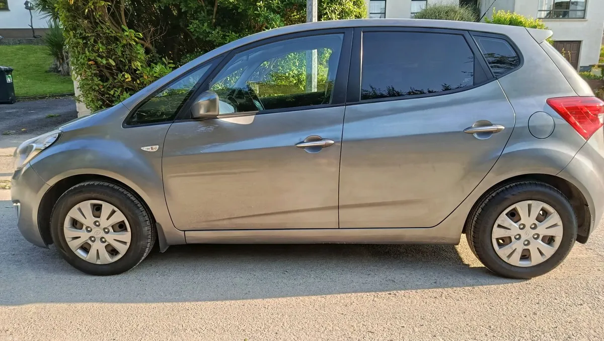 Automatic Hyundai ix20, NCT, 1.6 petrol, 2 keys - Image 3