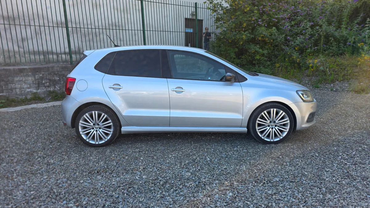 2015 Volkswagen Polo GT - Image 4