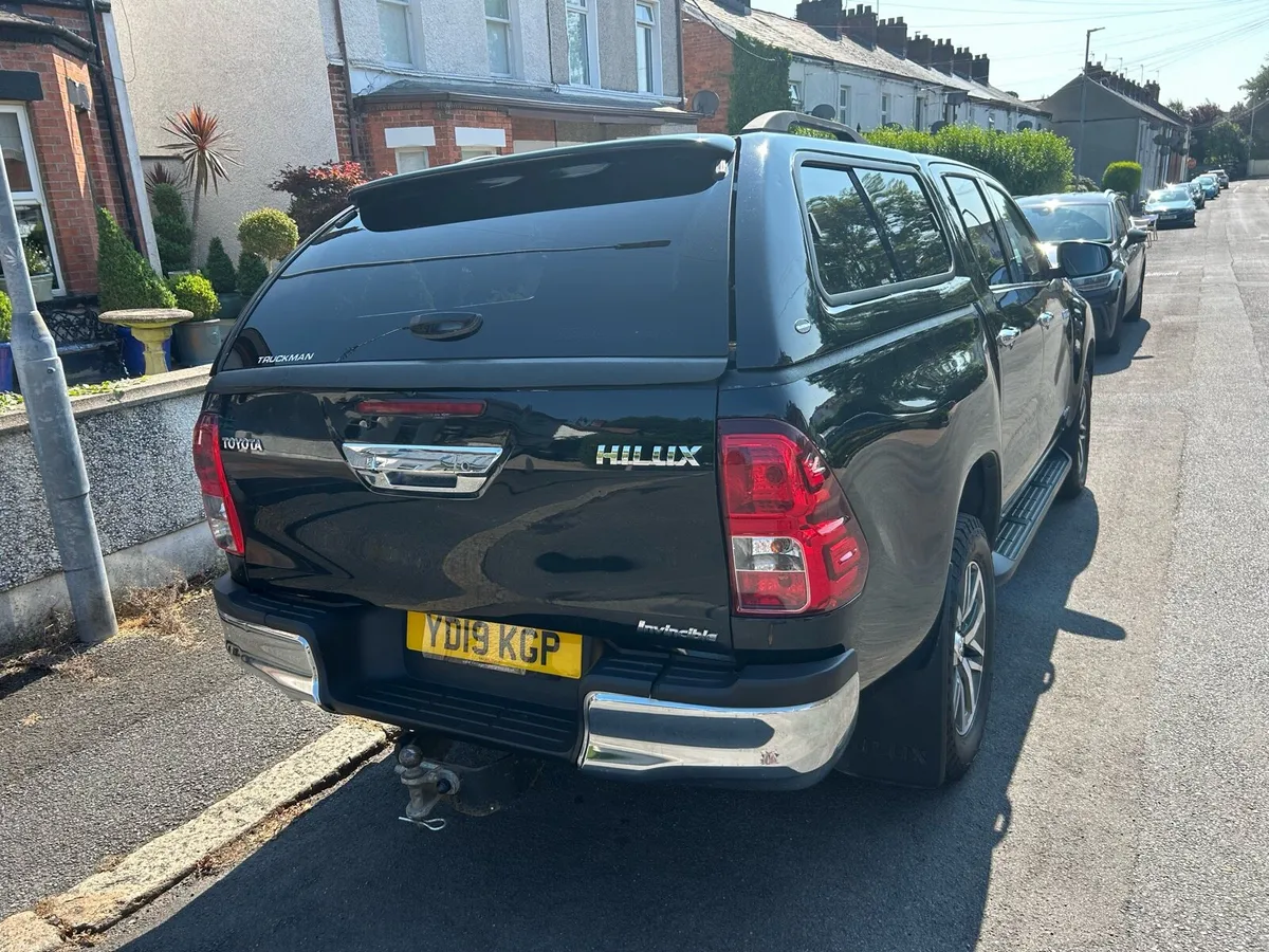 Toyota Hilux Invincible - Image 5