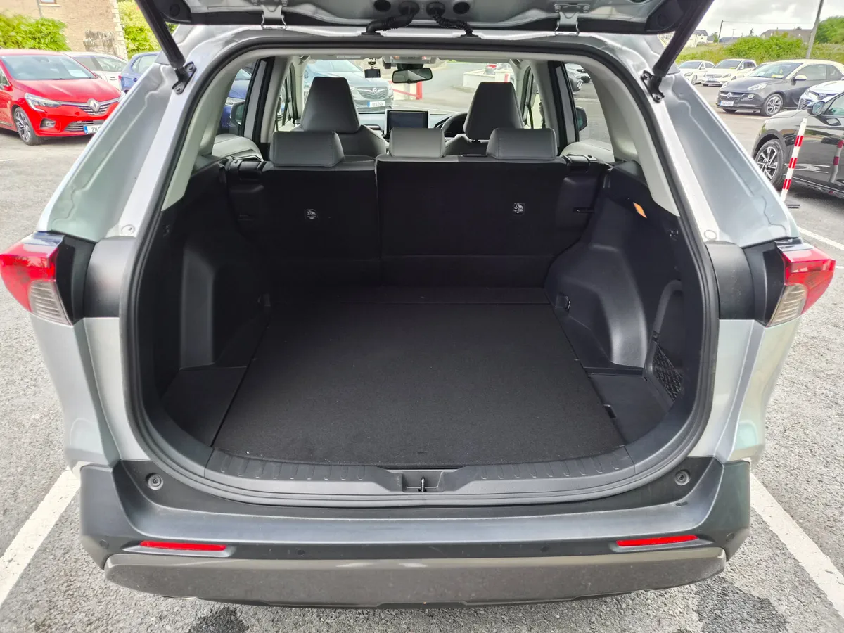 Toyota Rav-4 2019 2.5L Petrol Hybrid Auto - Image 5