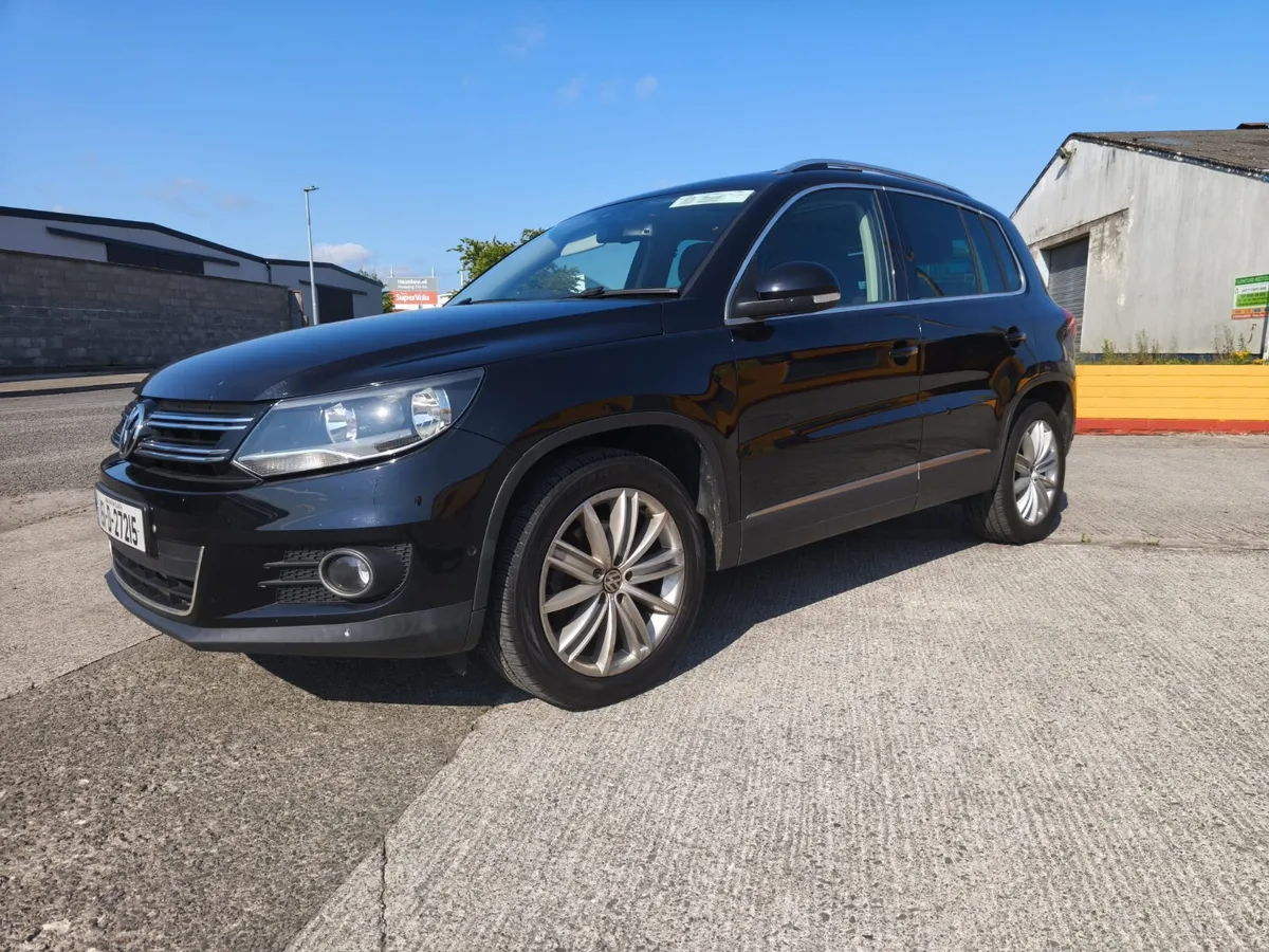 2015 Volkswagen Tiguan 2.0  Diesel - Image 2