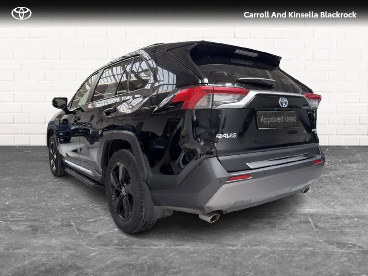 Toyota RAV4 Hybrid Sol 2WD - Image 2