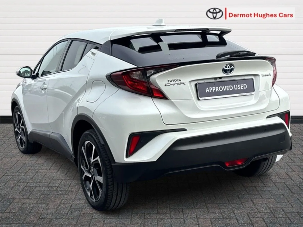 Toyota C-HR 1.8 HYBRID SPORT - Image 2