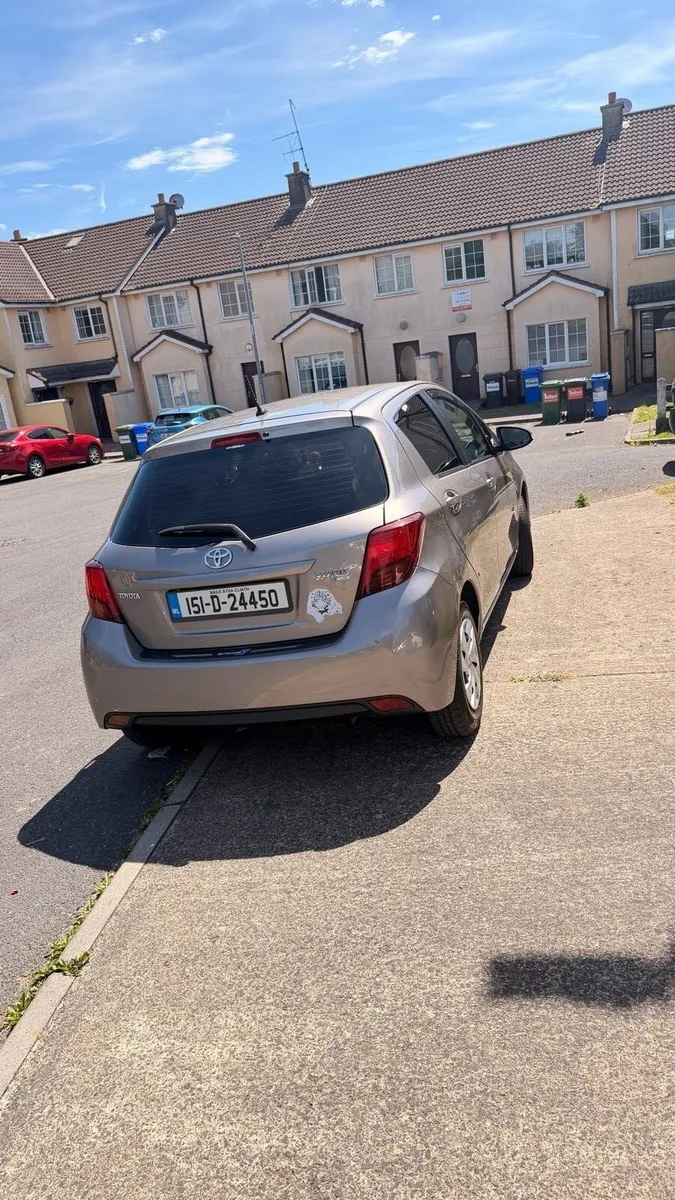 Toyota Yaris 1.0L - Image 2