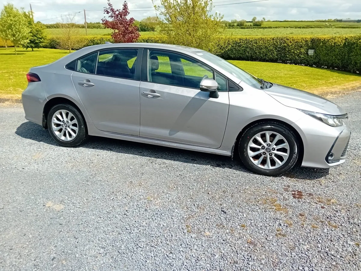 Toyota Corolla - Image 4