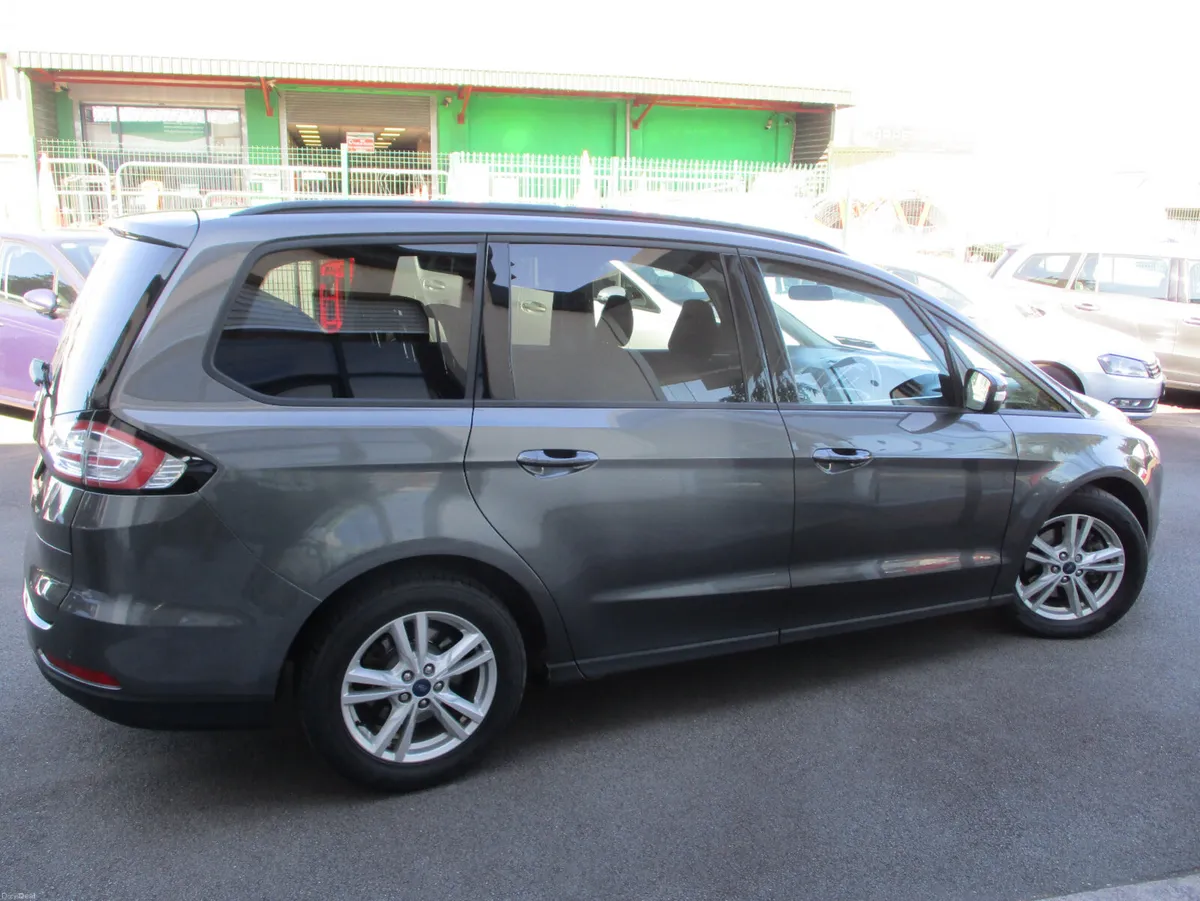 Ford Galaxy Zetec 2.0 DTCi AUTO  2017 - Image 4