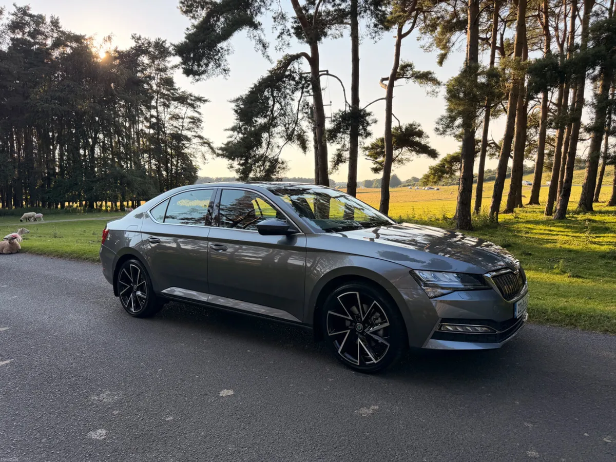 Skoda Superb 2022 1.4 TSI Plug In Hybrid - Image 1