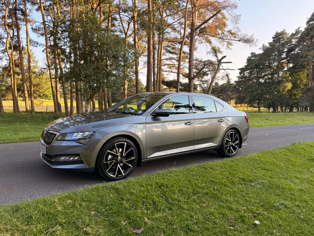 Skoda Superb 2022 1.4 TSI Plug In Hybrid - Image 3