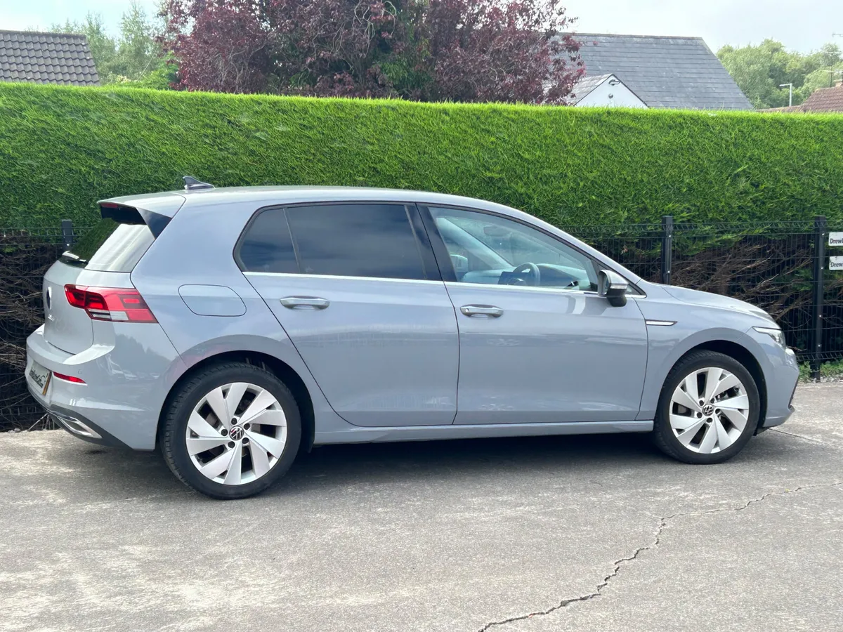 25Volkswagen Golf 1.5 tsi Style €29950 inc Vrt - Image 5