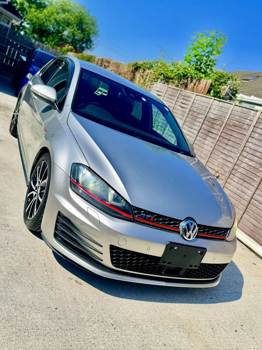 2015 Volkswagen Golf GTI - Image 1