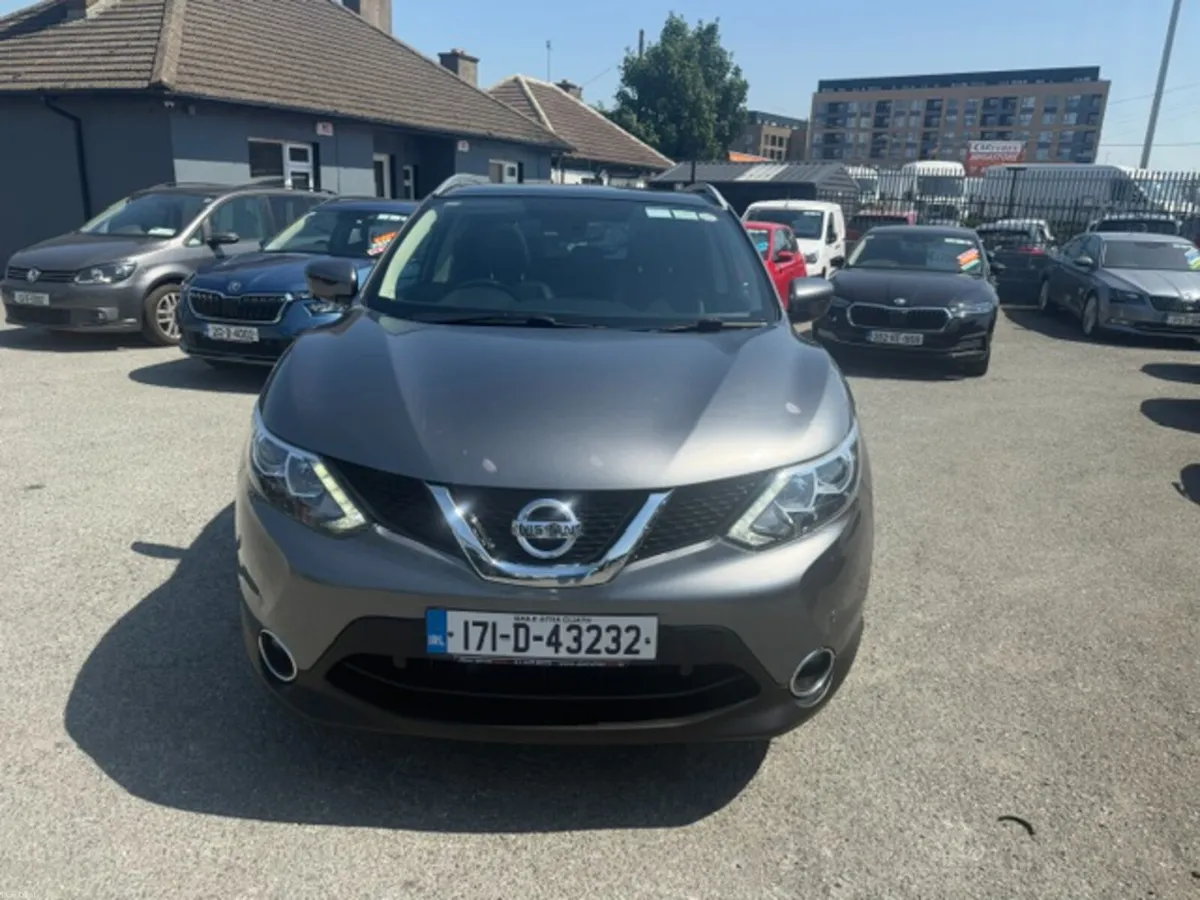 Qashqai 2017 VERY LOW KMS 1.5 SV PREMIUM ONE OWNER - Image 3