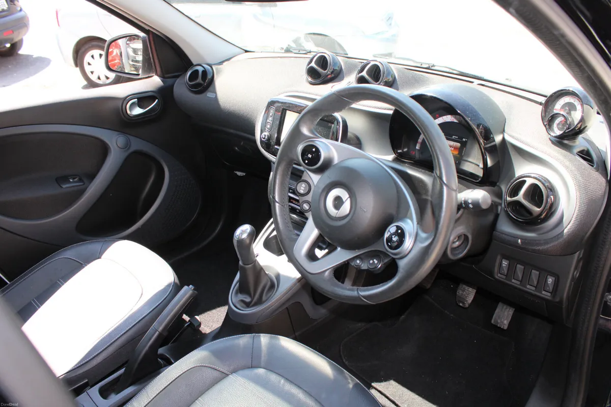 SMART FORFOUR - 1.0L - MANUAL - PRIME - PREMIUM - Image 6