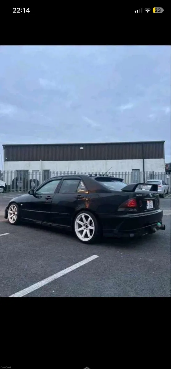 Lexus is200 - Image 2