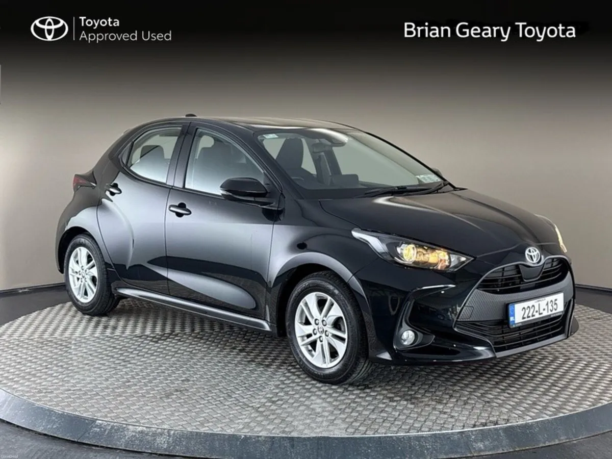 Toyota Yaris YARIS 1.0 LUNA - Image 1
