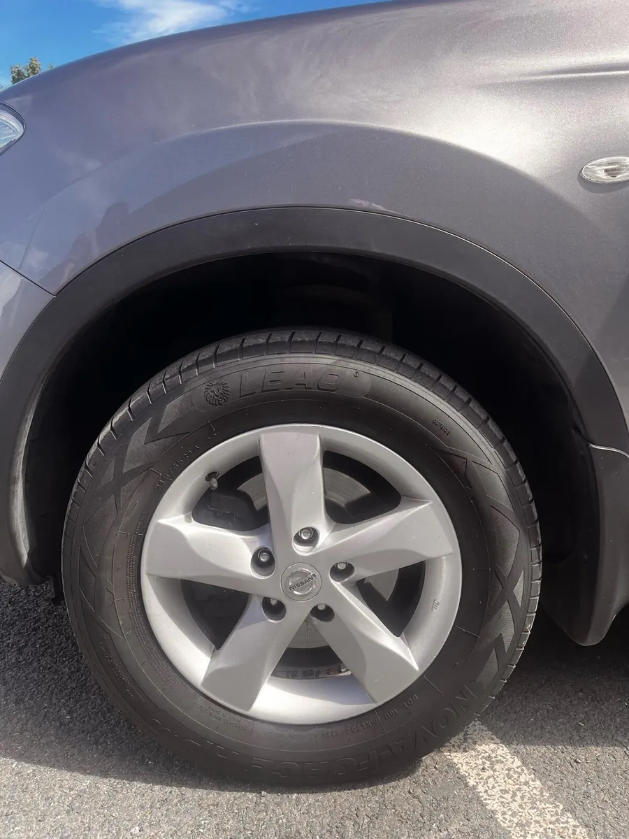 Nissan Qashqai 2013 mint condition - Image 3