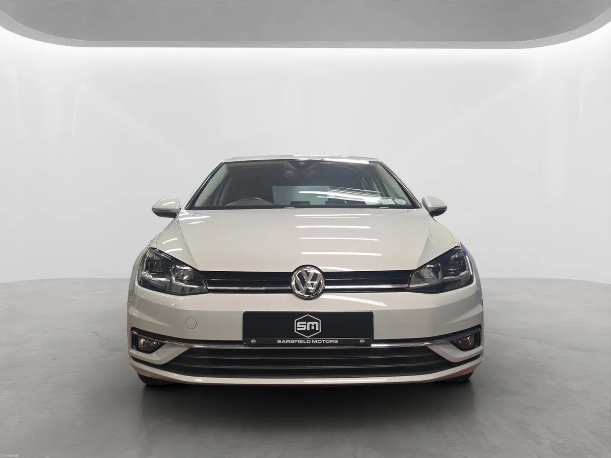 2017 VOLKSWAGEN GOLF 1.4 AUTO. - Image 2