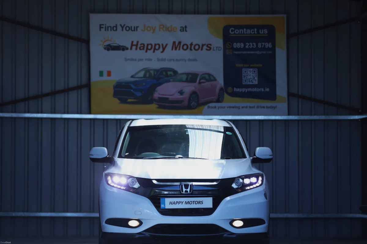 Honda vezel 2015 (like new) - Image 2