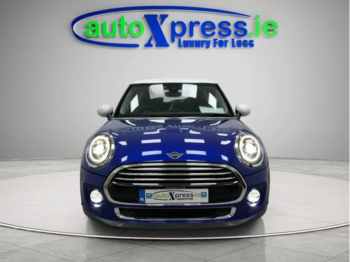 Mini Cooper 1.5 Automatic, Reversing camera - Image 3