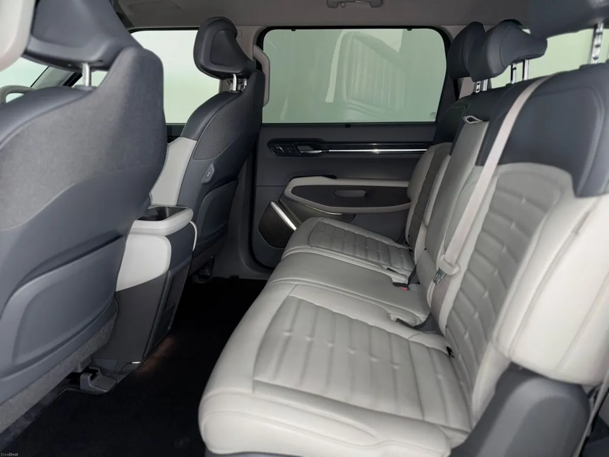 Kia EV9 Earth RWD 5DR Auto - Image 4