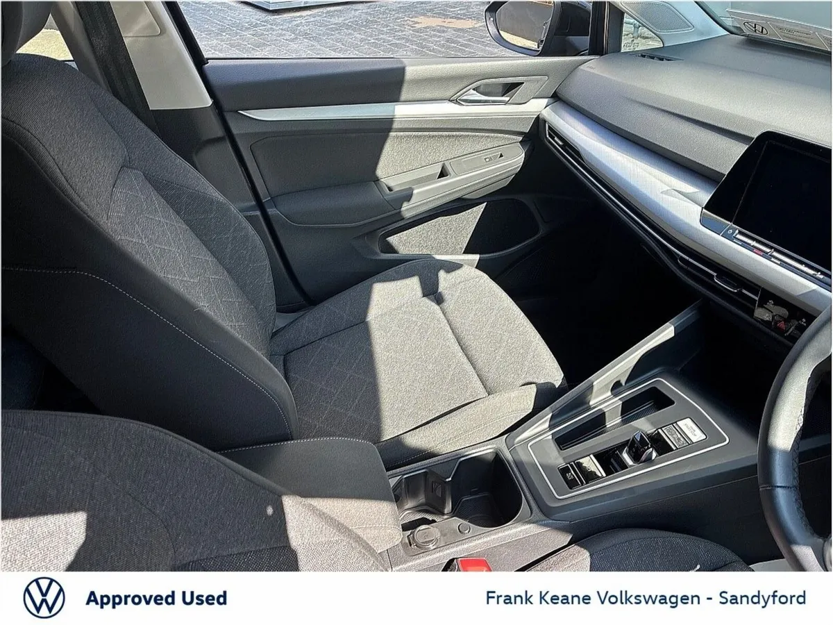Volkswagen Golf GOLF ACTIVE LIFE 1.0  E-TSI AUTO @ - Image 4