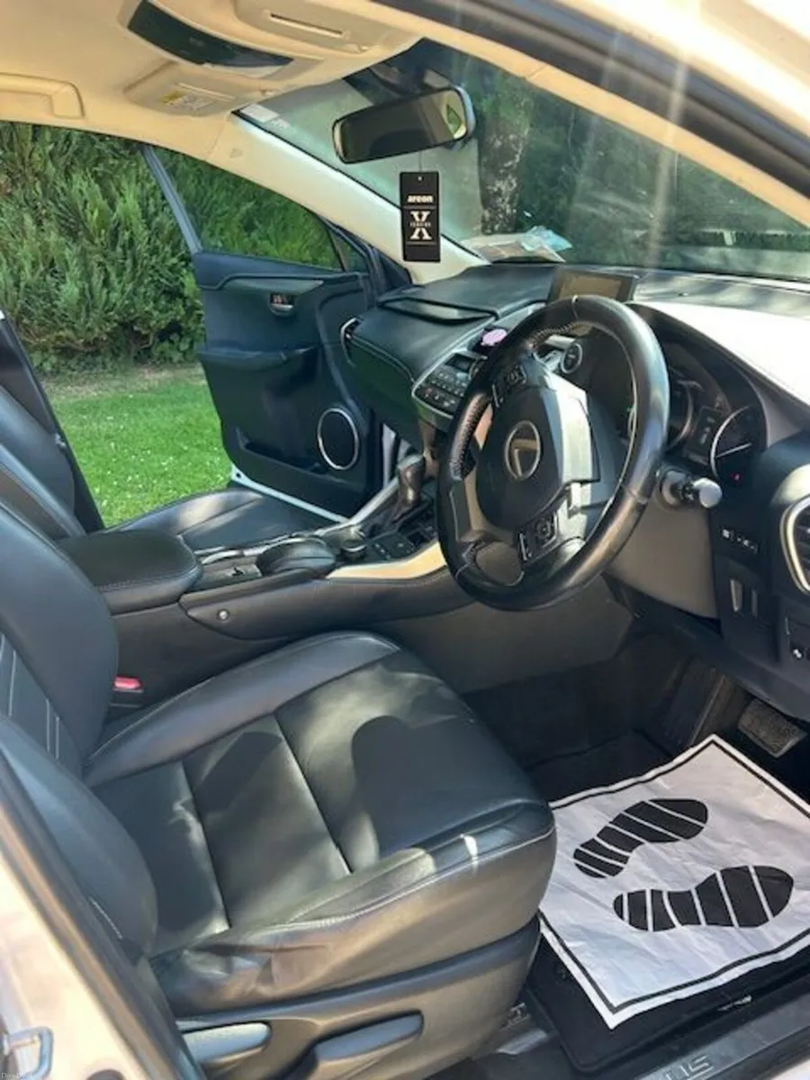 Lexus NX 300H Sport - Image 6
