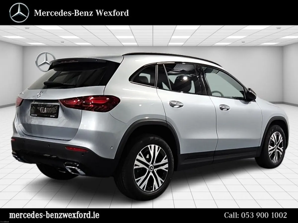 Mercedes-Benz GLA 180D Progressive Plus with Night - Image 4
