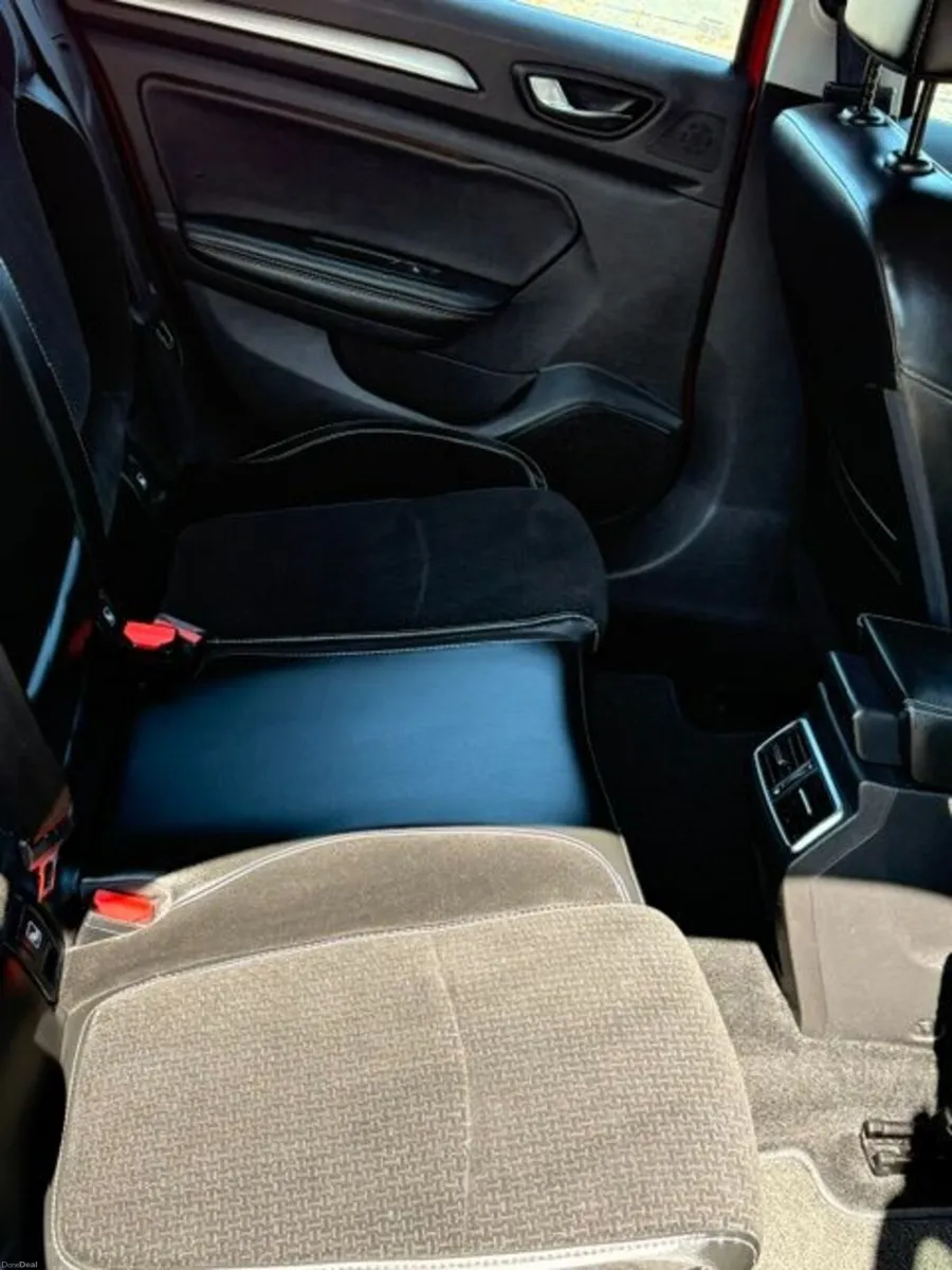 Renault Megane 2017 - Image 5