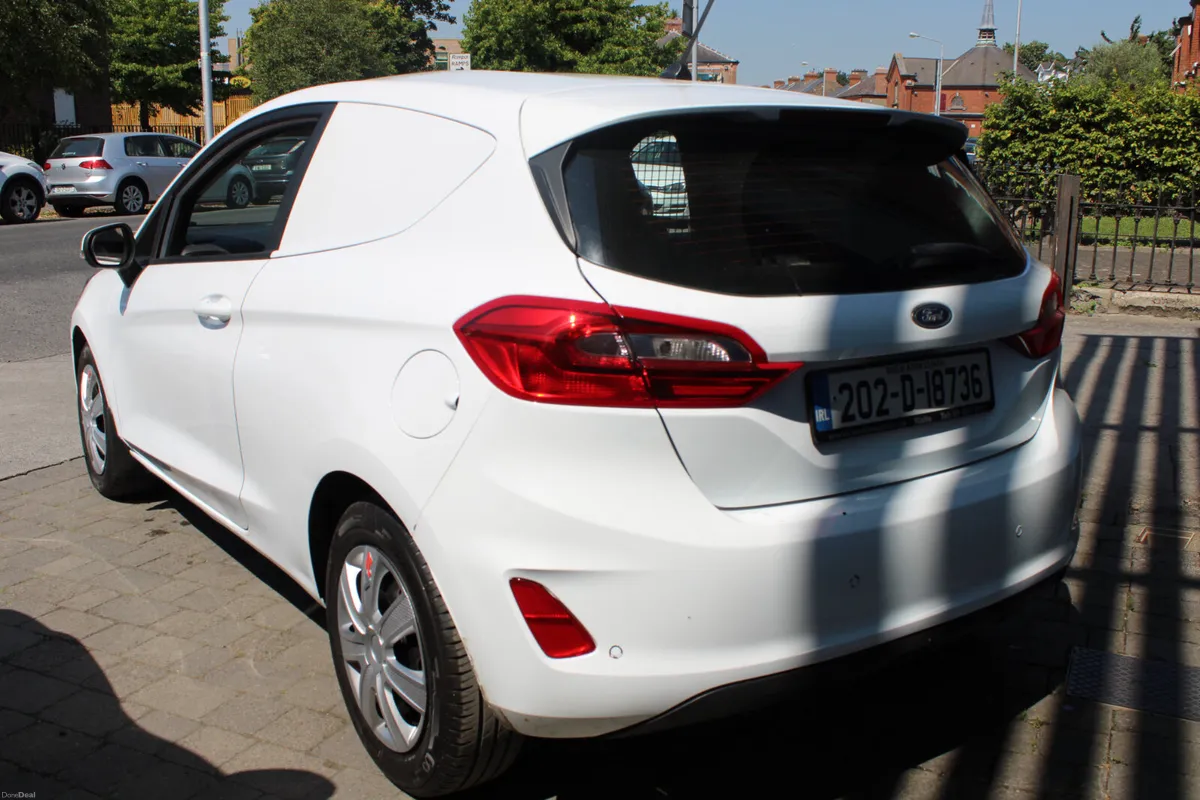FIESTA 1.5TD - 6SPD - COMMERCIAL VAN - 1 OWNER - Image 4