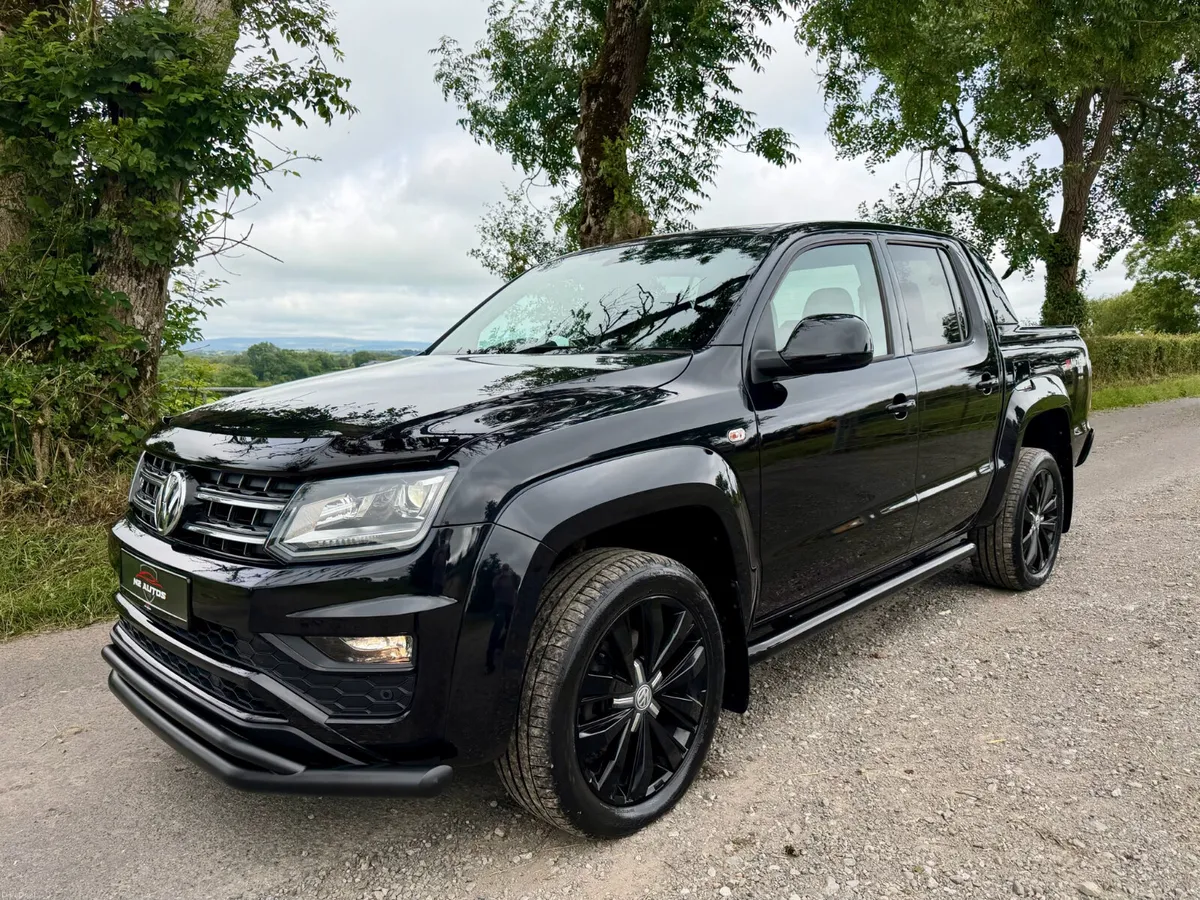 2020/202 Volkswagen Amarok Aventura Black Edition - Image 1