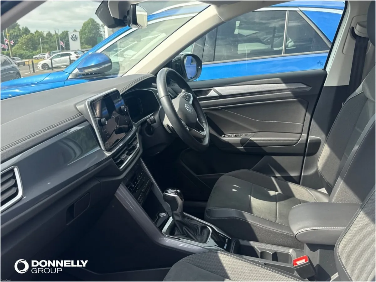 Volkswagen T-roc Hatchback Style - Image 2