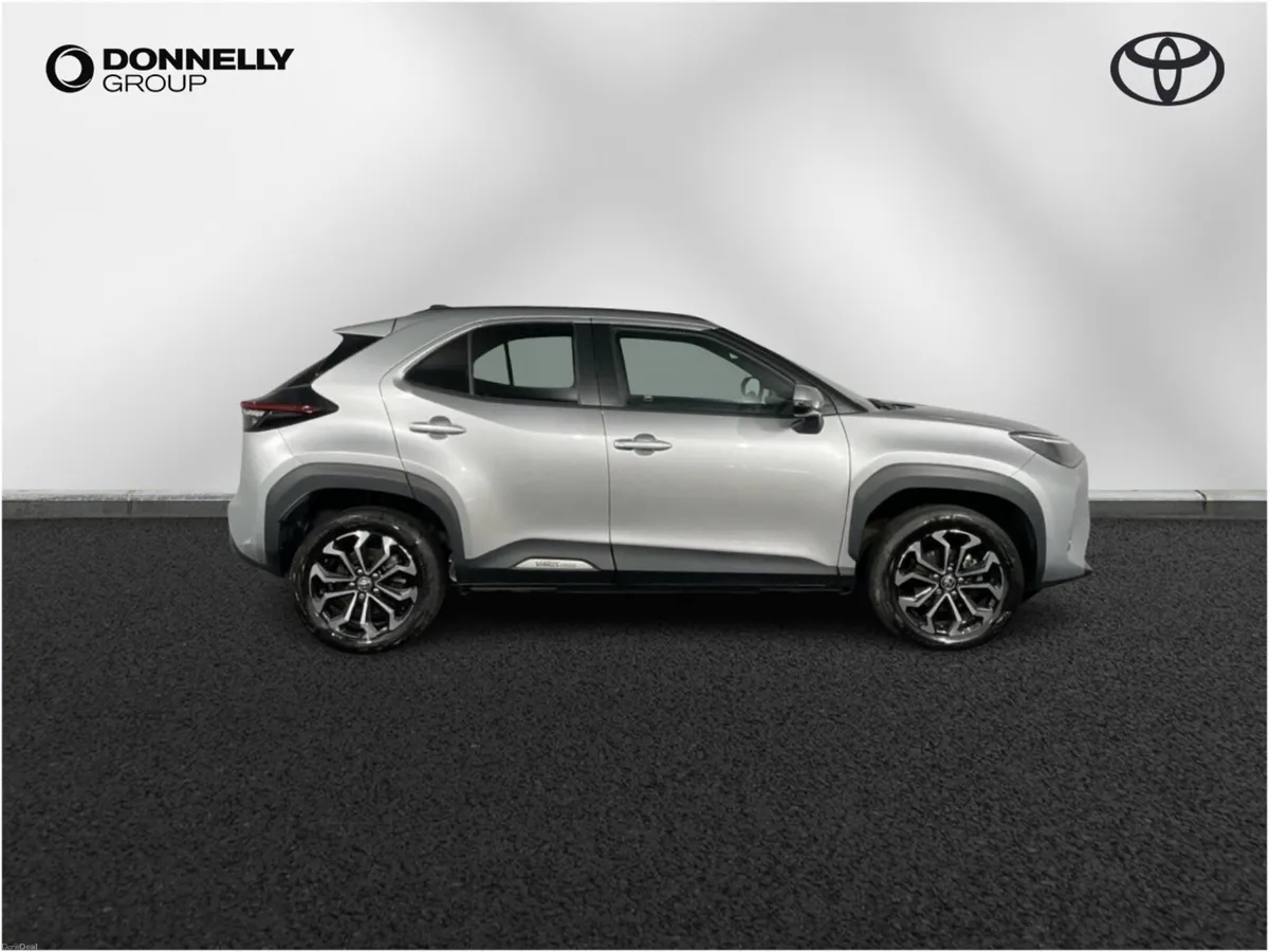 Toyota Yaris Cross Estate Design - Image 3