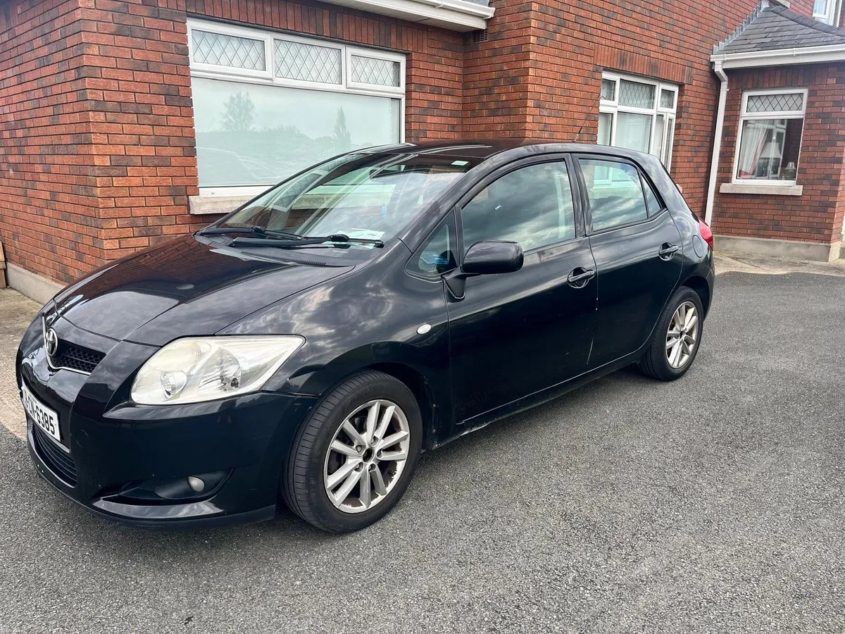 Toyota Auris 2008 - Image 1