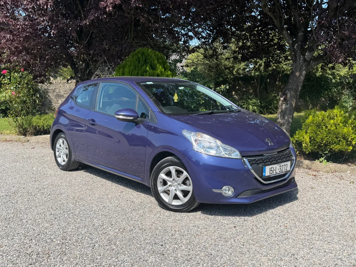 Peugeot 208 - Image 1