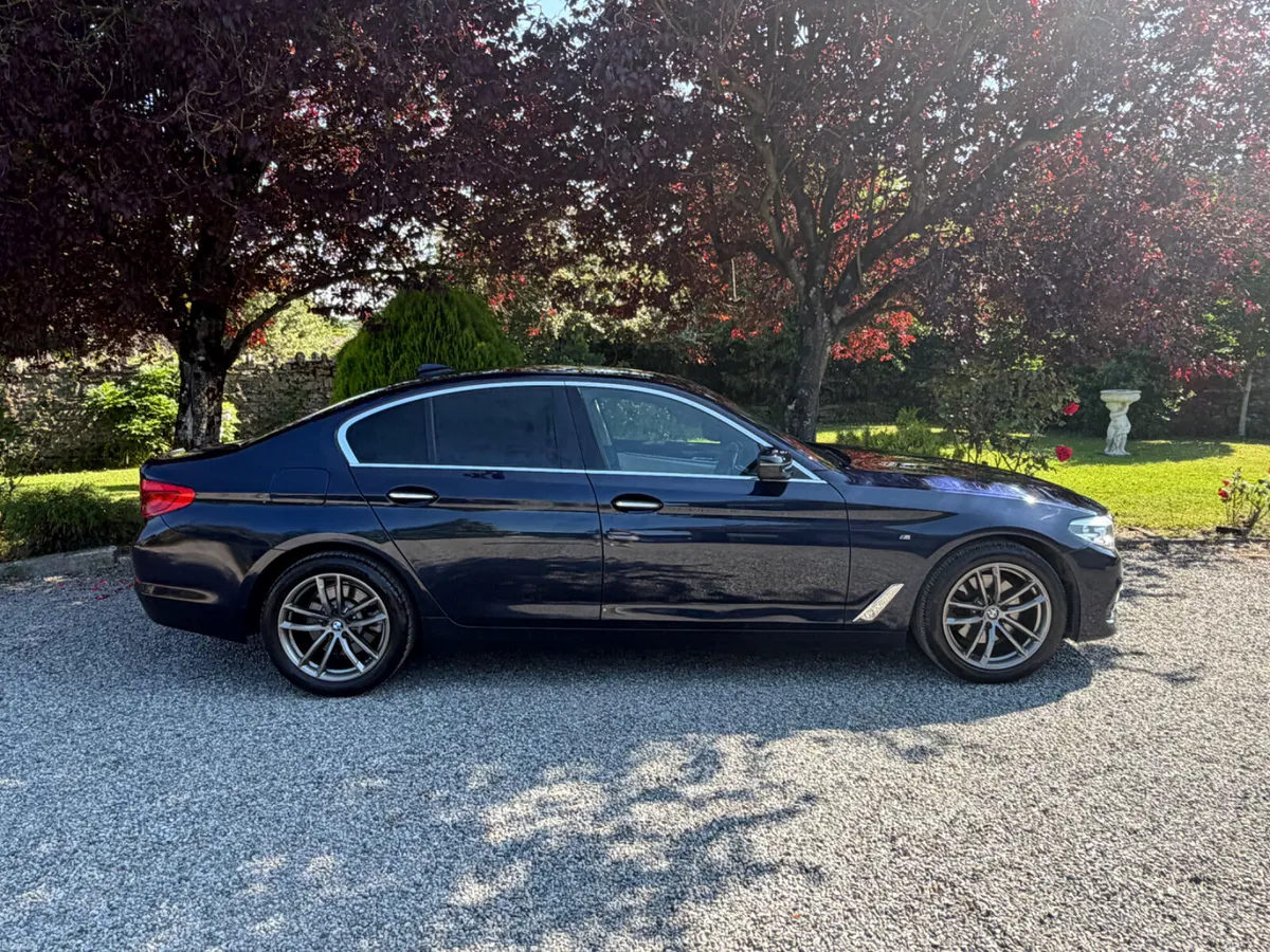 BMW 5-Series 1 Owner Business Editon - Image 3